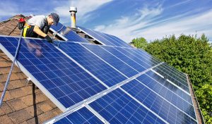 Service d'installation de photovoltaïque et tuiles photovoltaïques à Dolomieu